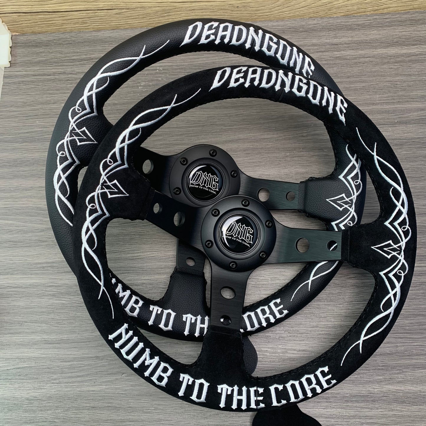 "PINSTRIPE" Suede Steering Wheel